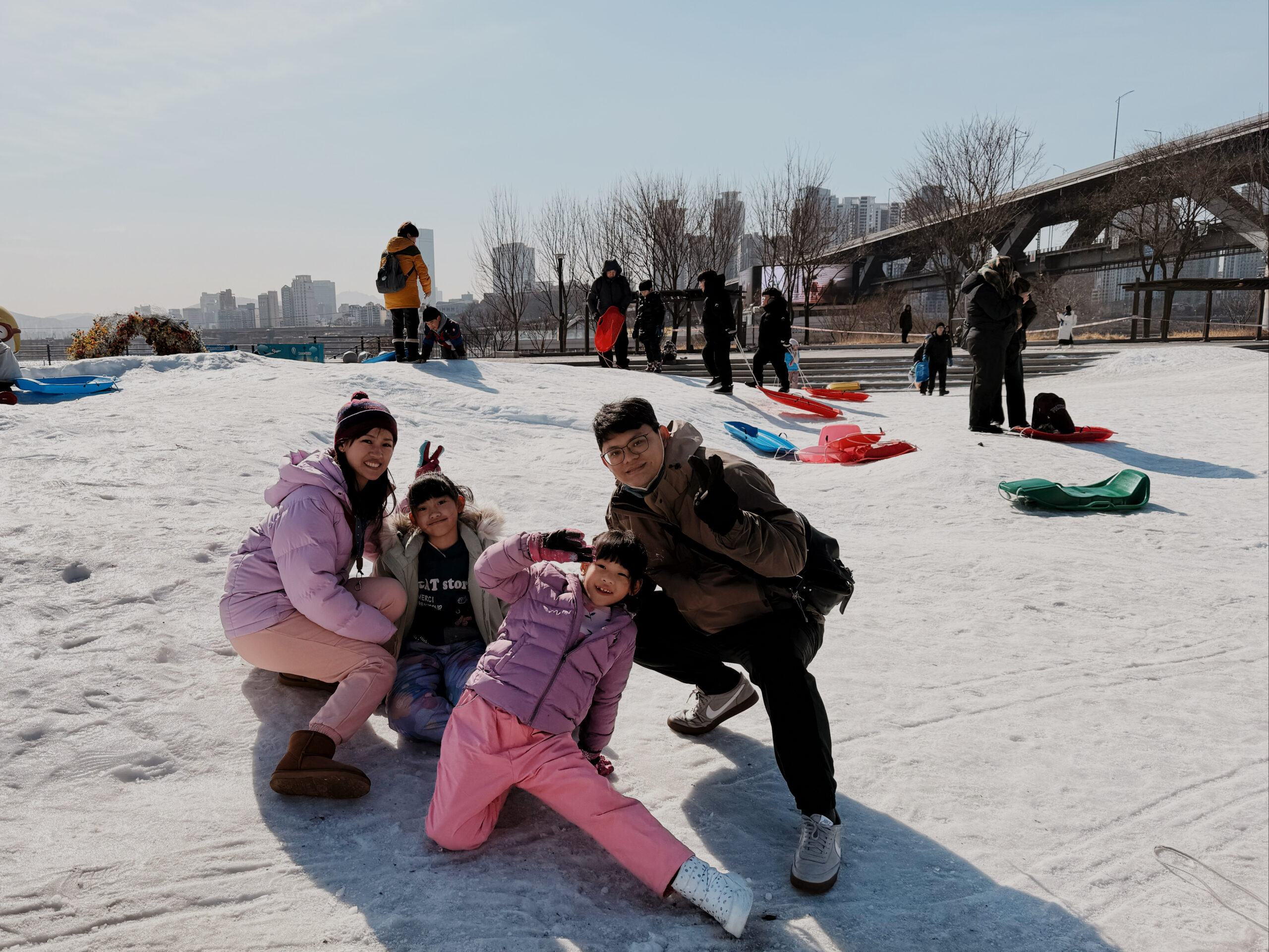 ▉韓國‧首爾▉漢江纛島公園，百元暢玩滑雪胎雪盆
